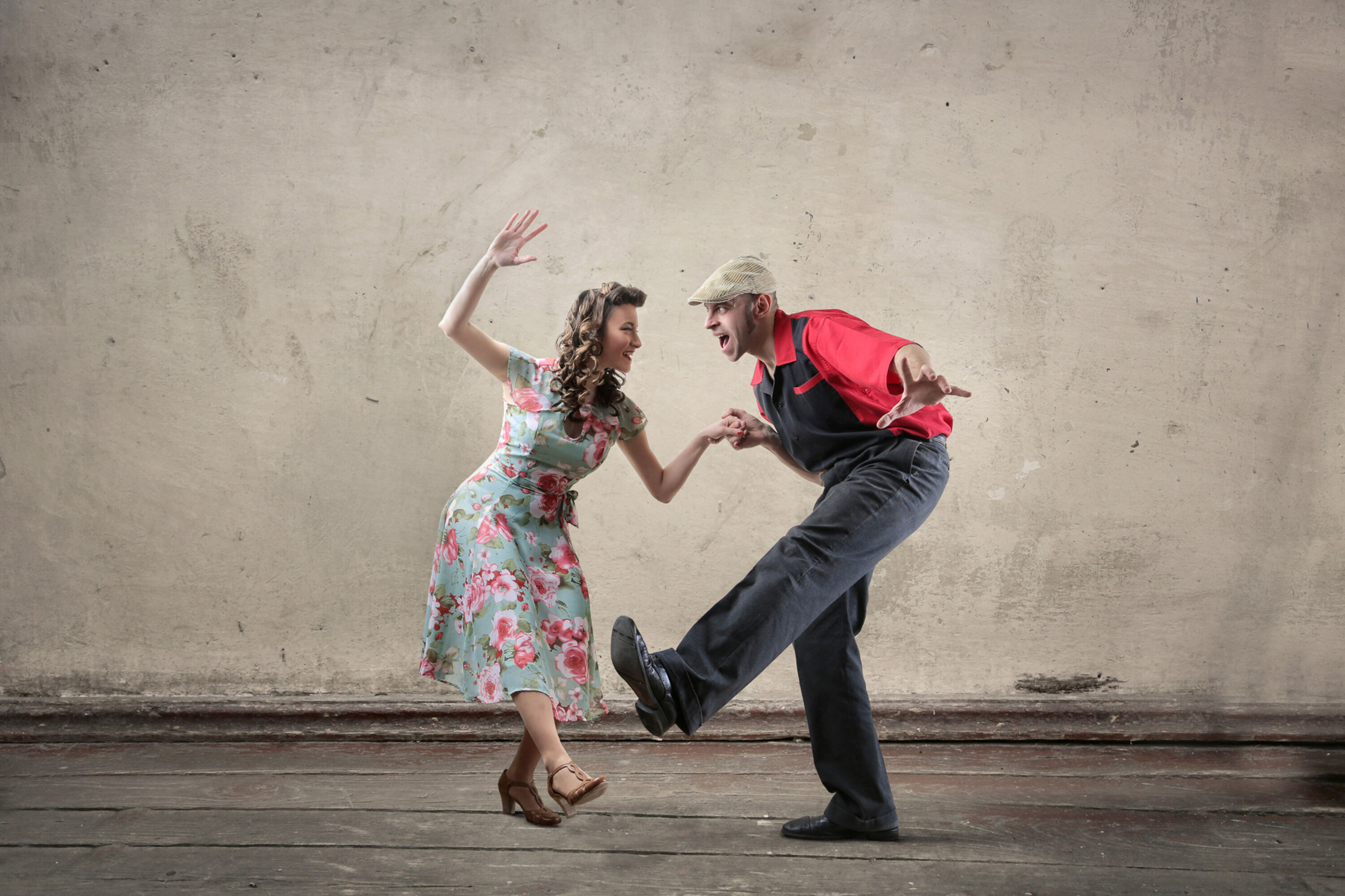 Bild zeigt ein Tanzpaar beim Swing Dance.